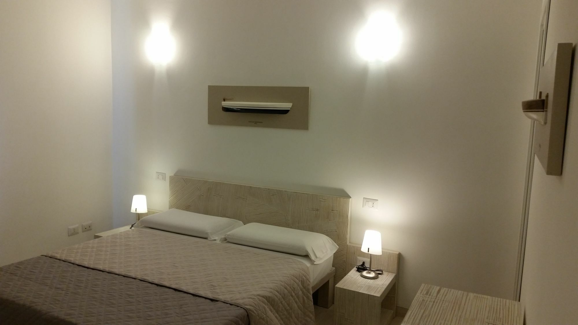 La Casa Di Pier Hotel Olbia Luaran gambar